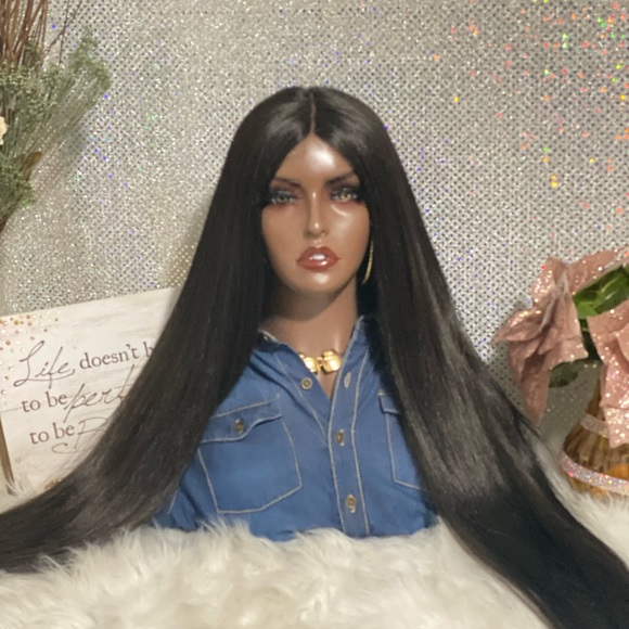 🔥New 28” Sexy Maya Frontal Closure T-Part Premium Human Hair Blend Wig🔥 - Picture 2 of 12